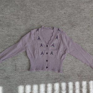 V neck embroidered crop cardigan